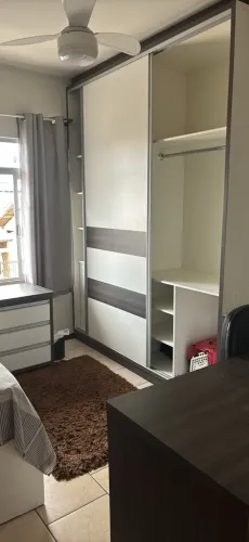 Quarto para moças