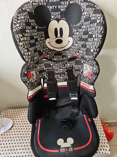 Cadeirinha Mickey 15 a 36 kg 