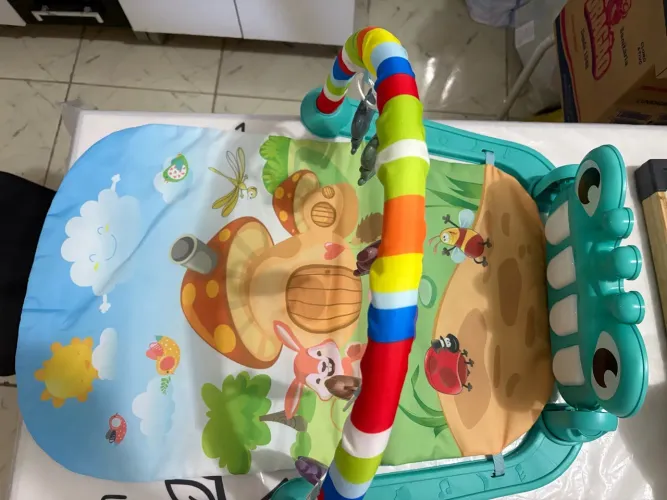 Tapete de atividades para bebê