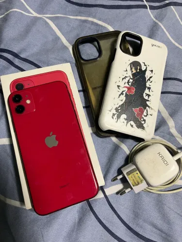 iPhone 11 - Vermelho