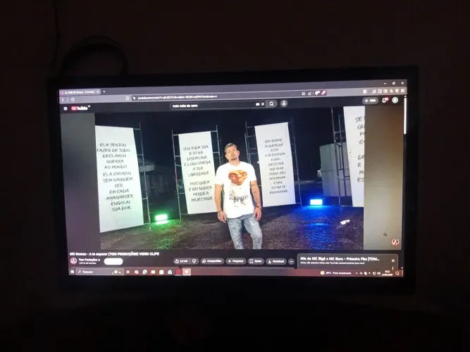 Monitor em bom estado 