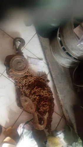 Vende-se, ou troca por um portao