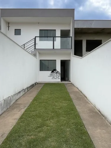 Casa Geminada primeiro pavimento 3 quartos, 2 vagas Venda no Residencial Lagoa Betim/MG
