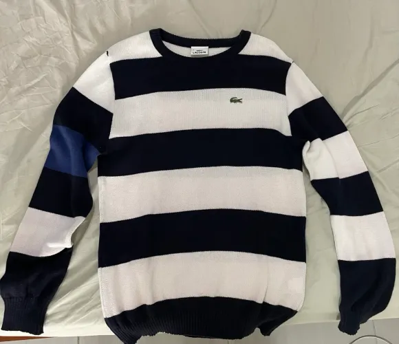 Moleton Lacoste tamanho P veste M 