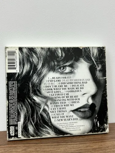 TAYLOR SWIFT - REPUTATION - PRIMEIRA TIRAGEM