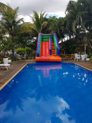 Brinquedos infláveis Goiânia,  touro mecânico,  festa, pebolim,  crianças 