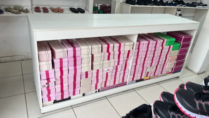 Vendo gôndola em Mdf