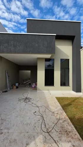 Linda casa! 3 Quartos sendo 1 Suíte - Área Gourmet com Churrasqueira e Quintal - Jardim Ba