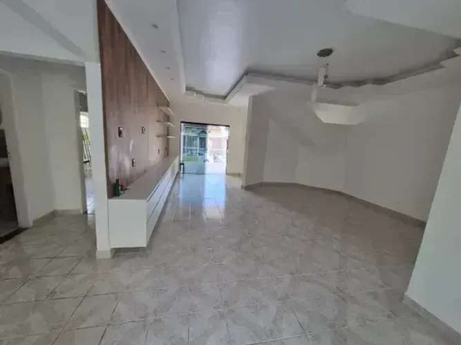 DOM PEDRO, COND. JD ENCONTRO DAS ÁGUAS, 3 SUÍTES, + 1 QUARTO, COM PISCINA, CHURRASQUEIRA