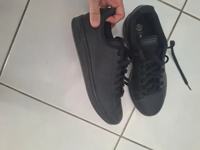 Tênis Adidas Court Preto