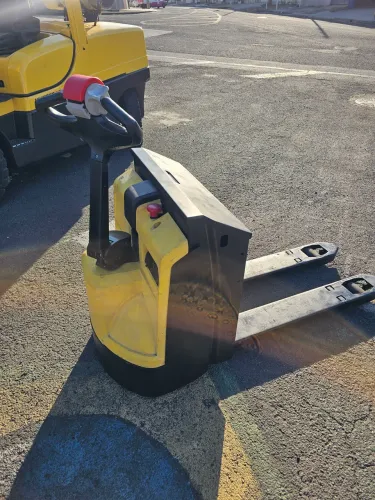 Empilhadeira Eletrica Hyster P2.0