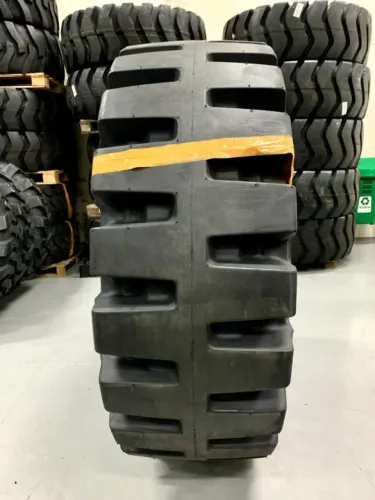 Pneus L5 - 20.5-25 - 23.5-25 - 26.5-25 - 29.5-25 - Carregadeiras
