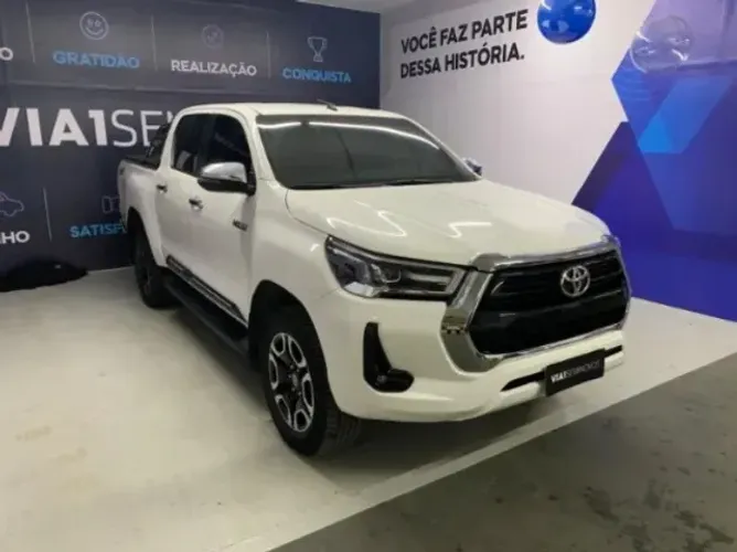 Toyota Hilux CD SRV 4X4 2.8 TDI Diesel Aut. 2024