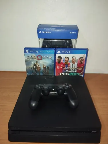 PS4 2 controles e jogos