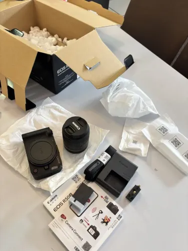 Canon R50V Nova