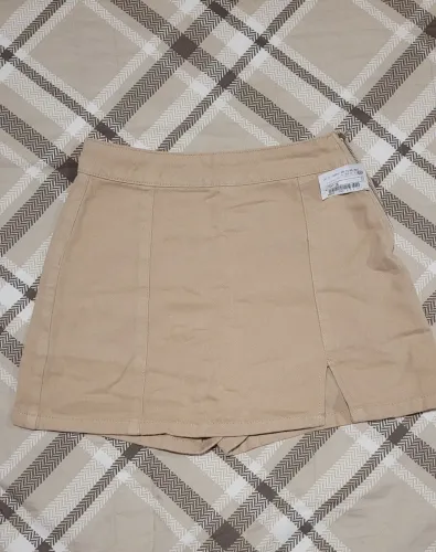 Short-saia de sarja cintura alta com fenda bege 36 C&A
