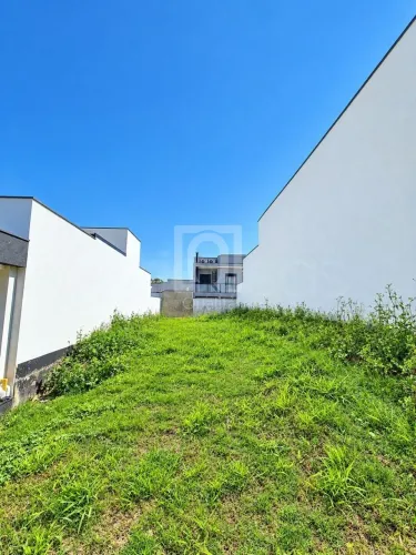 Terreno à Venda Condomínio Horto Florestal Villagio em Sorocaba