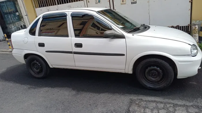 Chevrolet Corsa Sedan Super/ Classic 1.6 MPFI 8V 4 2003