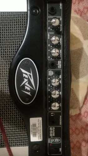 Amplificador peavy Rage 258