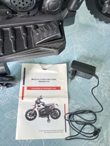 Moto elétrica infantil 