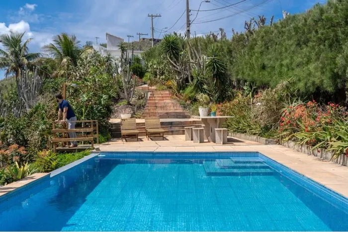 Casa Branca a venda - O Paraíso à Sua Espera em Arraial do Cabo.