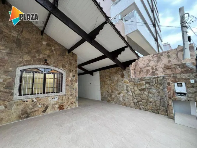 Casa com Piscina reformada , por Apenas R$ 680.000 - Tupi - Praia Grande/SP