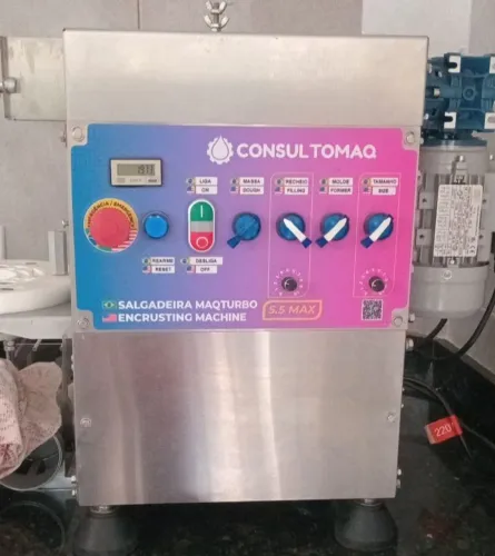 Maquina de salgados