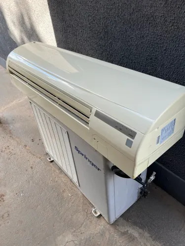 Ar condicionado 30.000 btus muito pouco usado