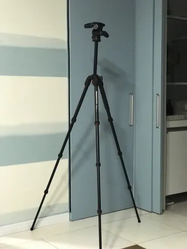 Tripé + Cabeça Manfrotto Mh804-3wus 360°