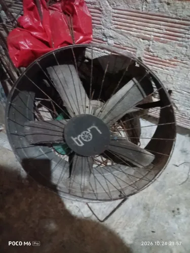 Vendo exaustor e ventilador