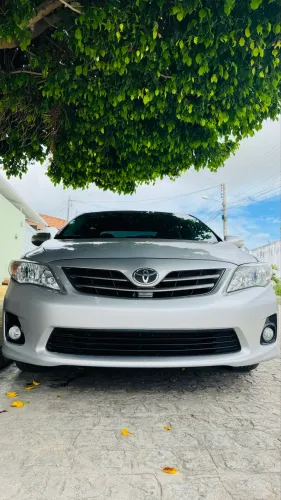 Toyota Corolla GLI 1.8 Flex 16V Mec. 2014