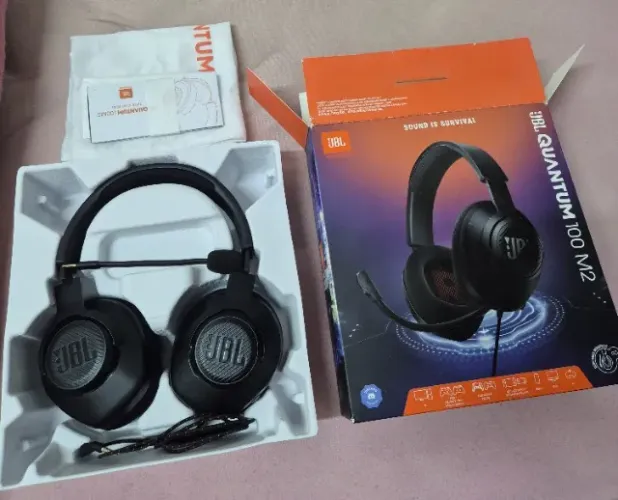 Headset JBL Quantum 100M2