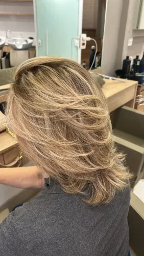 Trabalho no salão rougecoiffeur no Downtown agenda aberta, de terça a sábado!10:00 as 18