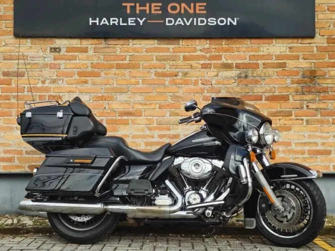 HARLEY-DAVIDSON ELECTRA GLIDE ULTRA LIMITED FLHTK 2013