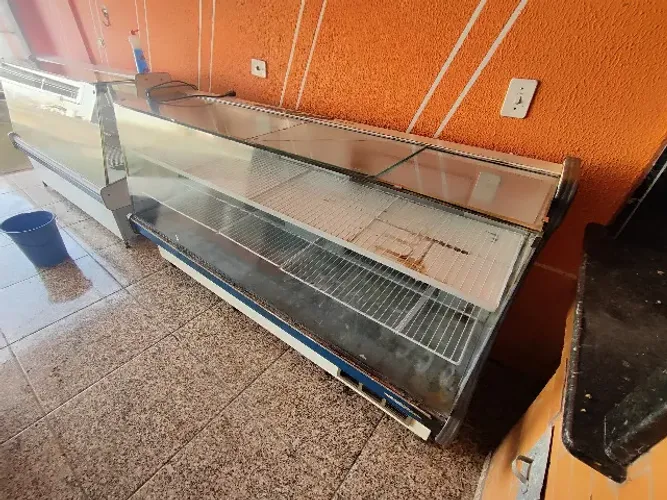 Balcão Expositor Refrigerado - 2,00 m x 1,10 m