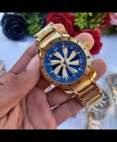 Relógio Bvlgari cassino fundo azul