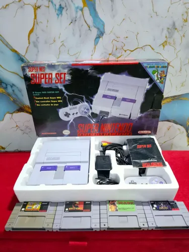 Vendo super nintendo funcionando, não tem serial