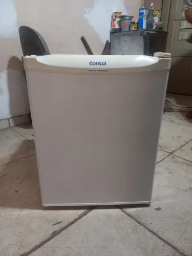 Frigobar Consul 80 litros lacrado de fábrica c garantia
