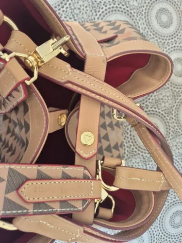 Bolsa SHUTZ Neo Ema Triangle ORIGINAL
