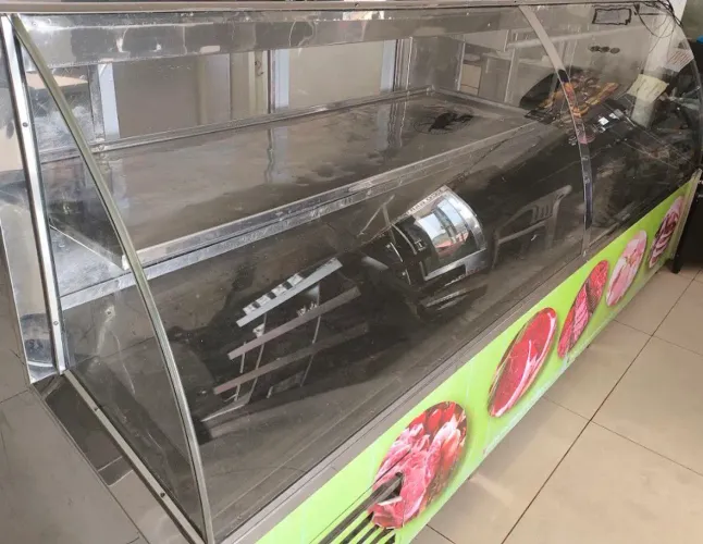 Balcão refrigerado 3 metros com 15bandeijas de inox informações ZAP *