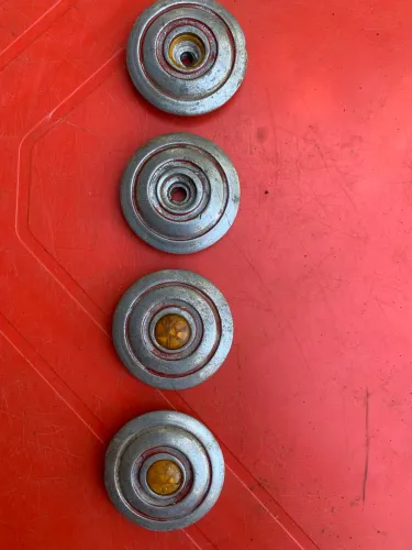 Acabamentos/espelhos das porcas do eixo de bicicletas antigas