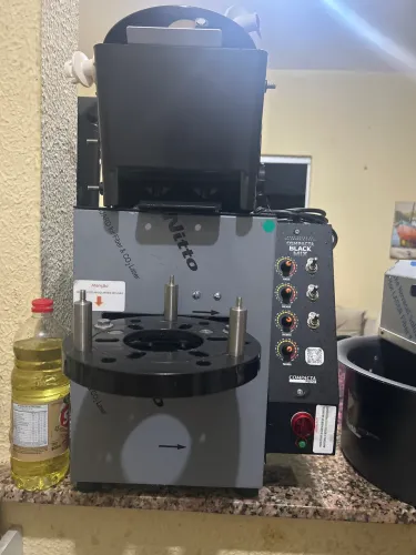 Máquina de fases salgados é masseira
