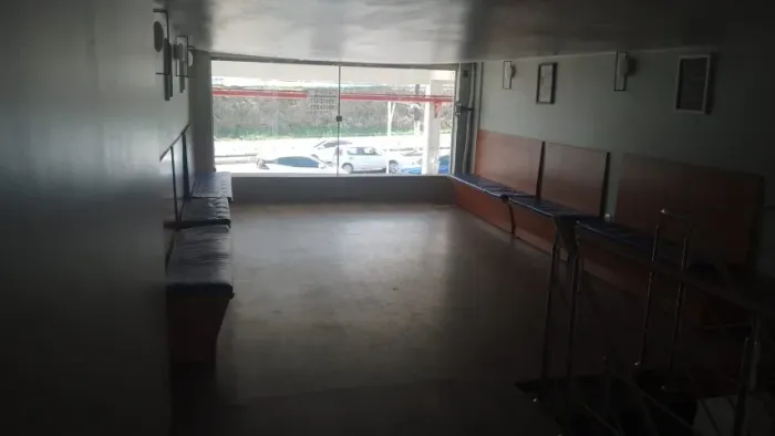 Sala Comercial 128m² c/ Mezanino e Estrutura para Restaurante no Le Bon Marche