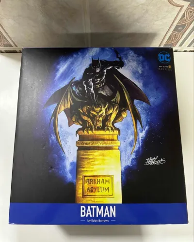 Batman By Eddy Barrows - Iron Studios