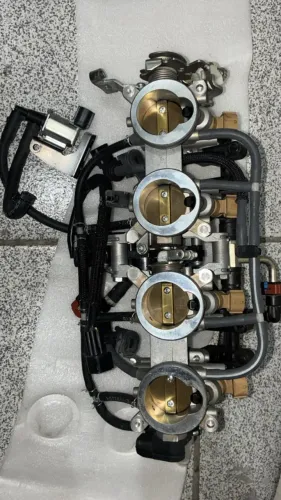 Corpo de injeção completo da Kawasaki Z900