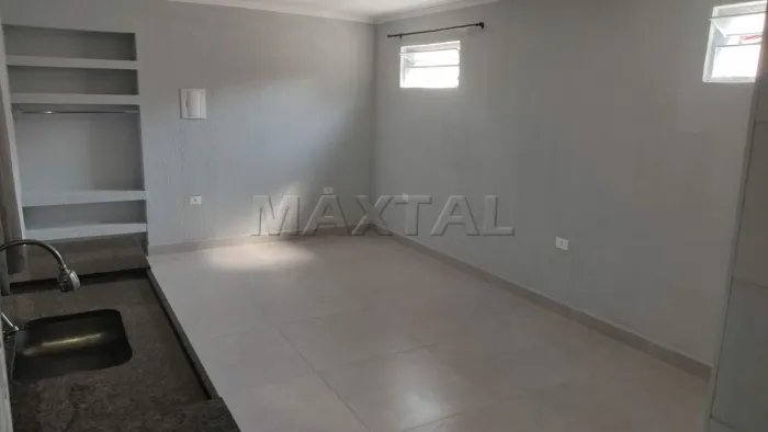 Studio para alugar com 26m², 1 quarto e sem vaga, 500 metros do metrô Parada Inglesa.