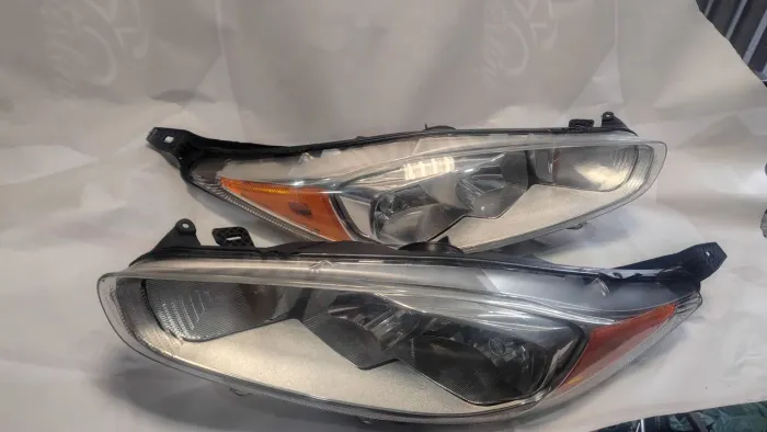 Farol New fiesta Titanium 2016 a 2019