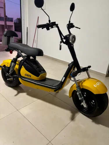 Scooter Elétrica MC21 Mini - 1000W - SEM CNH