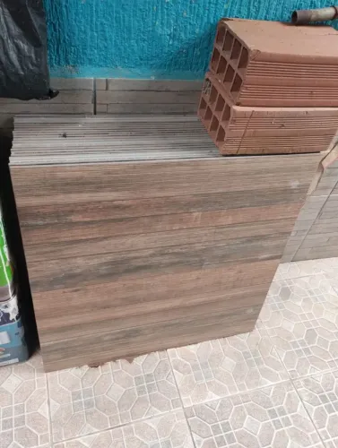 Piso 73×73 21 peças