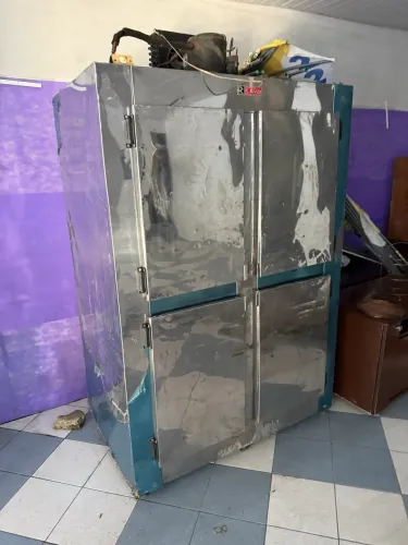 Geladeira 4 portas em inox